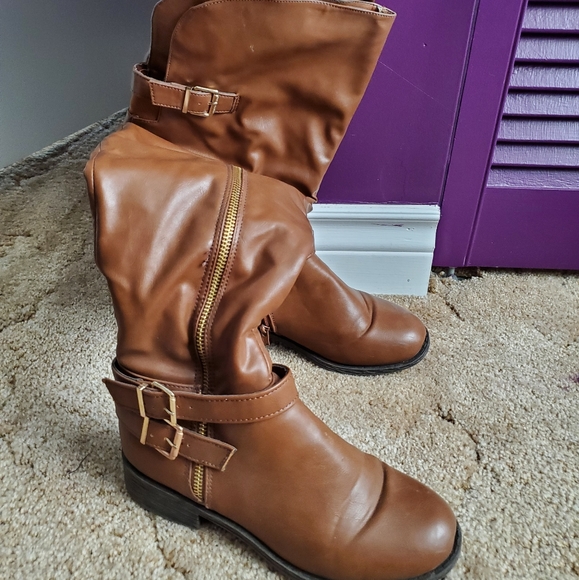 Over the Knee Tan Boots! - Picture 6 of 6